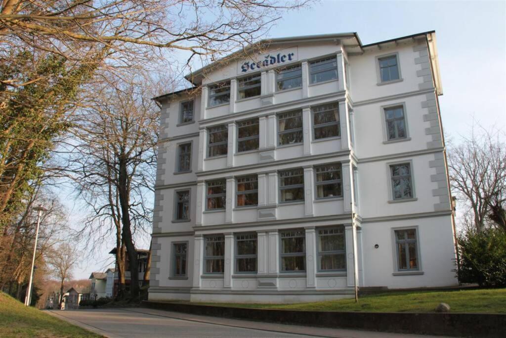 Adlerhorst Im Haus Seeadler زينوويتز المظهر الخارجي الصورة